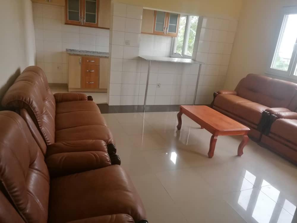 Residence Rosalie Яунде Экстерьер фото